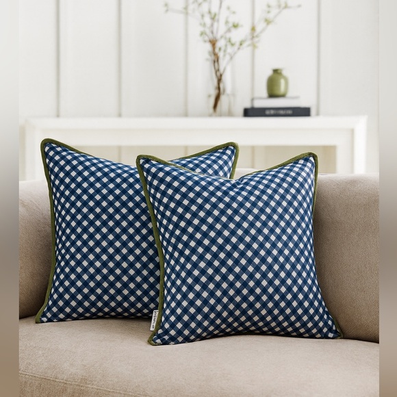 Pottery Barn Navy Gingham Throw Pillows with Green Trim – Set of 2 (18x18) - Picture 2 of 10